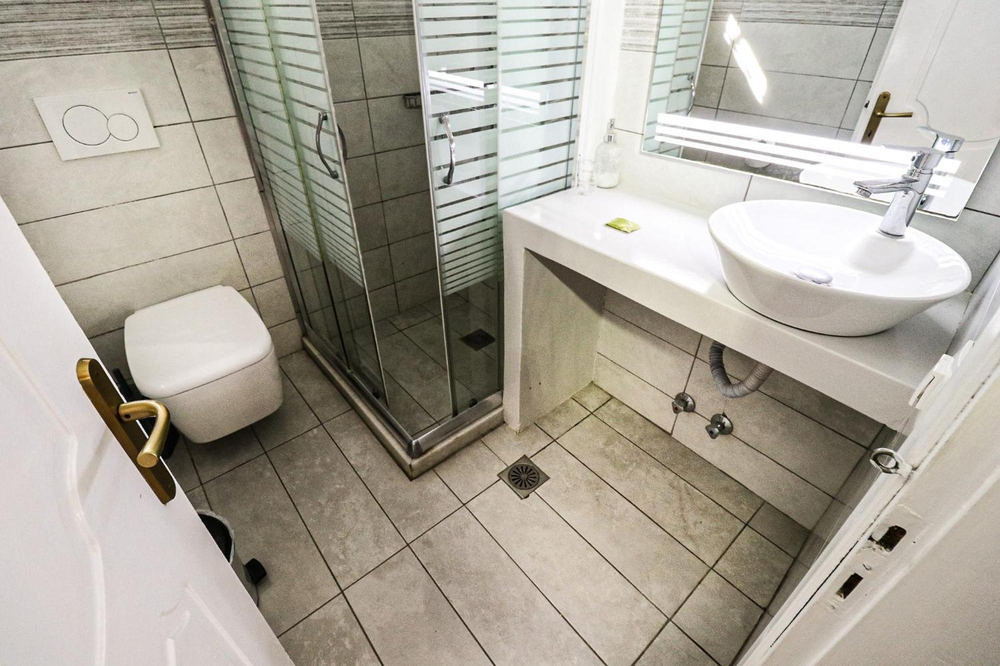 Mika Bungalows Náousa Buitenkant foto