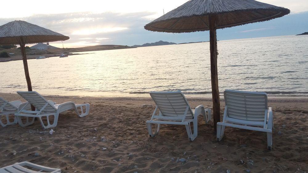 Mika Bungalows Náousa Buitenkant foto